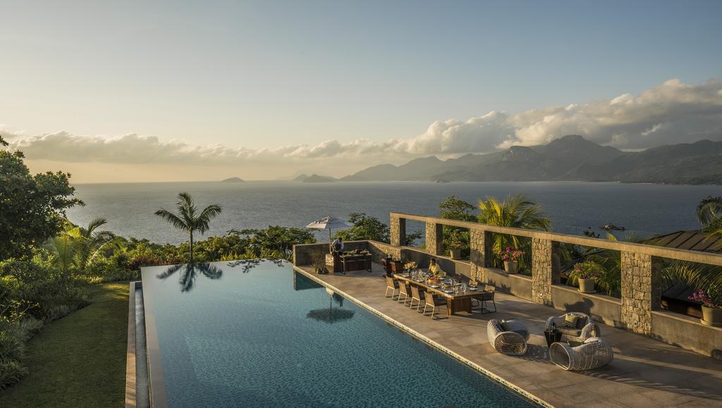 Station touristique Four Seasons Seychelles 5*